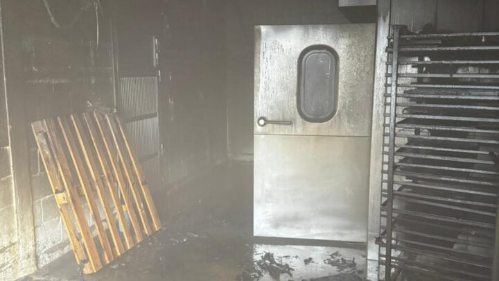 Balnearia: Bomberos sofocaron incendio en una panificadora
