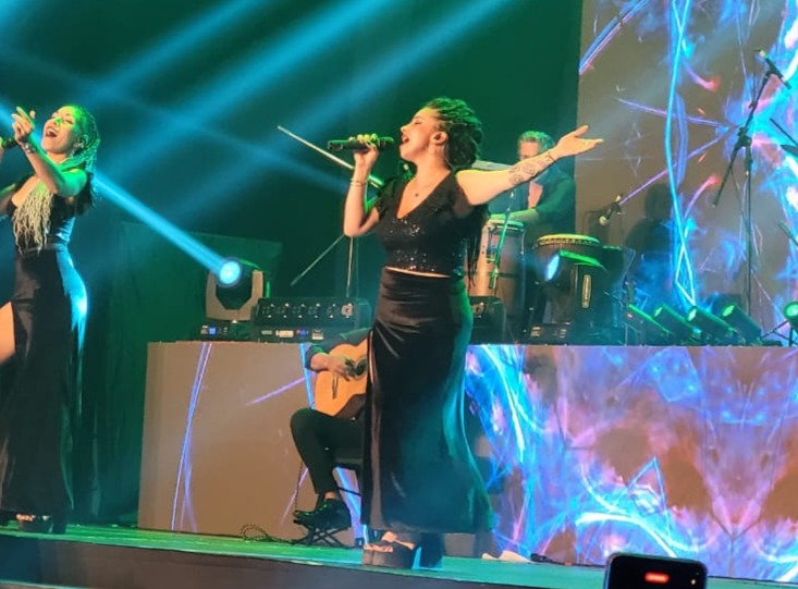 Soy Mestiza se llevó el Carlos de Oro y Balnearia celebra por Valentina Duarte