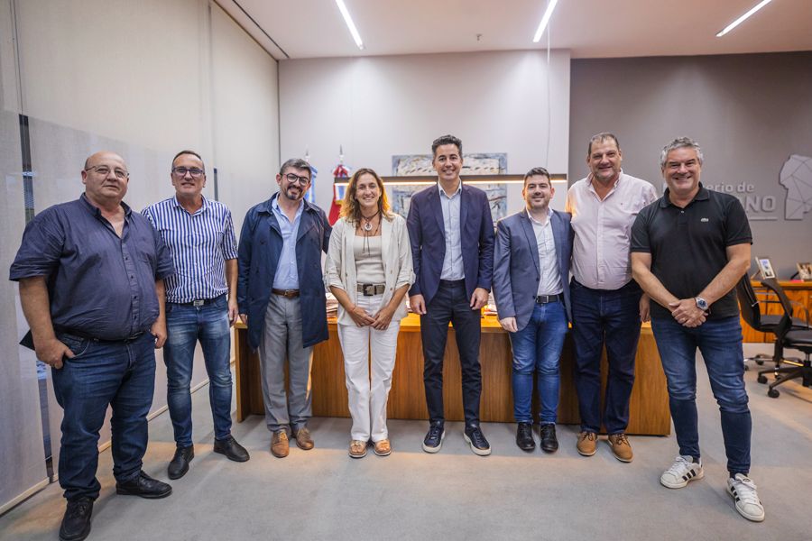 Obras, planificación y diálogo: Manuel Calvo, junto con intendentes del departamento San Justo