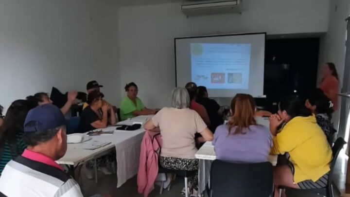 Villa Fontana: dictaron primera capacitación de manipulación de alimentos