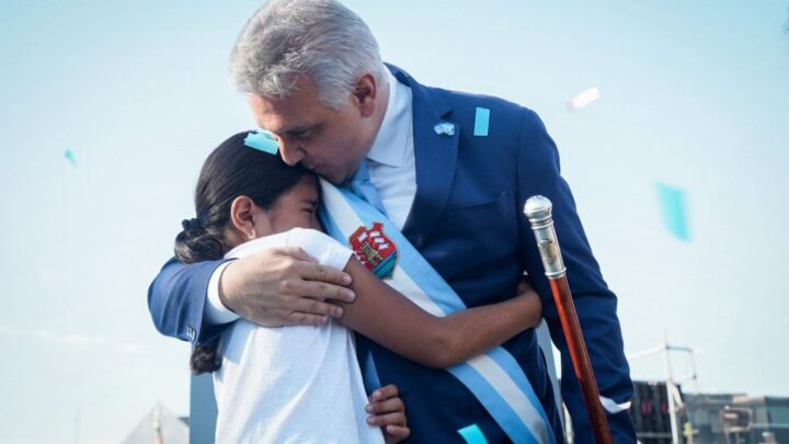 25 de Mayo: Llaryora pidió por la “unidad de los argentinos”