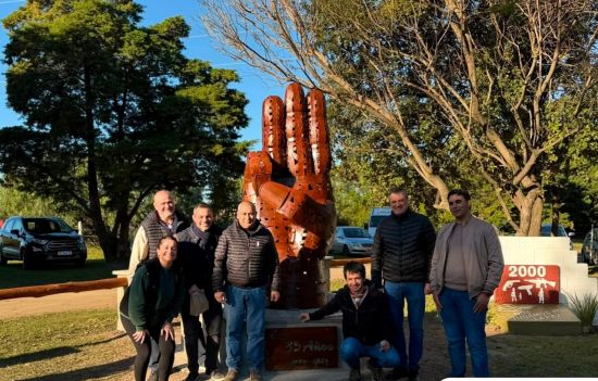 Brinkmann: el Grupo Scout San Jorge celebró sus 35 años e inauguró una escultura en el predio