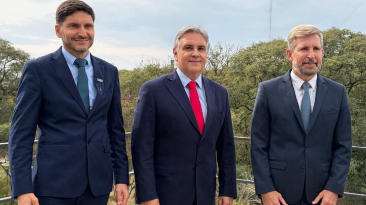 Llaryora, Pullaro y Frigerio inauguraron la Casa de la Región Centro