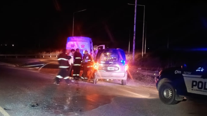 La Francia: volcó un vehículo en el acceso a la autopista y el conductor resultó ileso