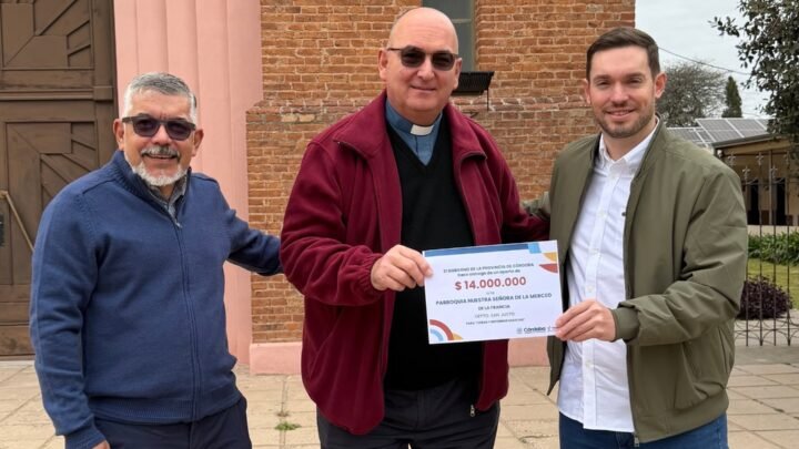 La Francia: La Parroquia Nuestra Señora de la Merced avanza con la instalación de paneles solares