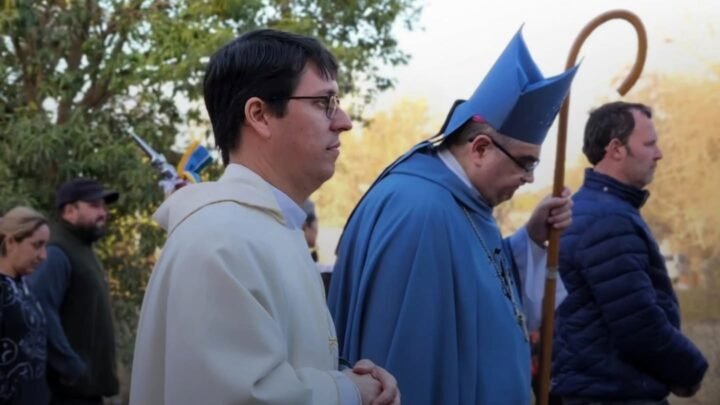 Reorganización pastoral en La Para: el padre Ariel Baigorria enfocará su atención médica en San Francisco