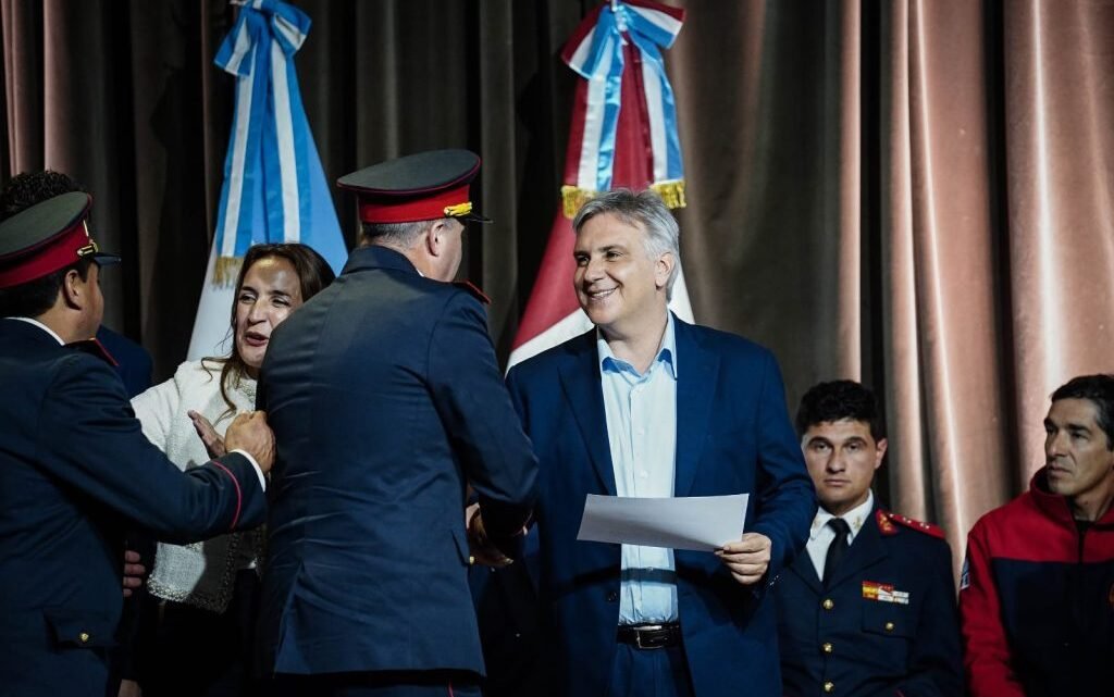 Bomberos de la región y provincia, recibieron aportes del Gobierno Provincial