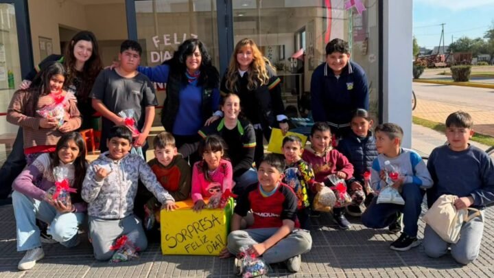 La Puerta: El Equipo Terapéutico Interdisciplinario celebró el Día de las Infancias