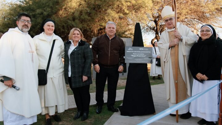 Arroyito suma un paseo histórico y religioso que rinde tributo a las huellas de santidad en la región