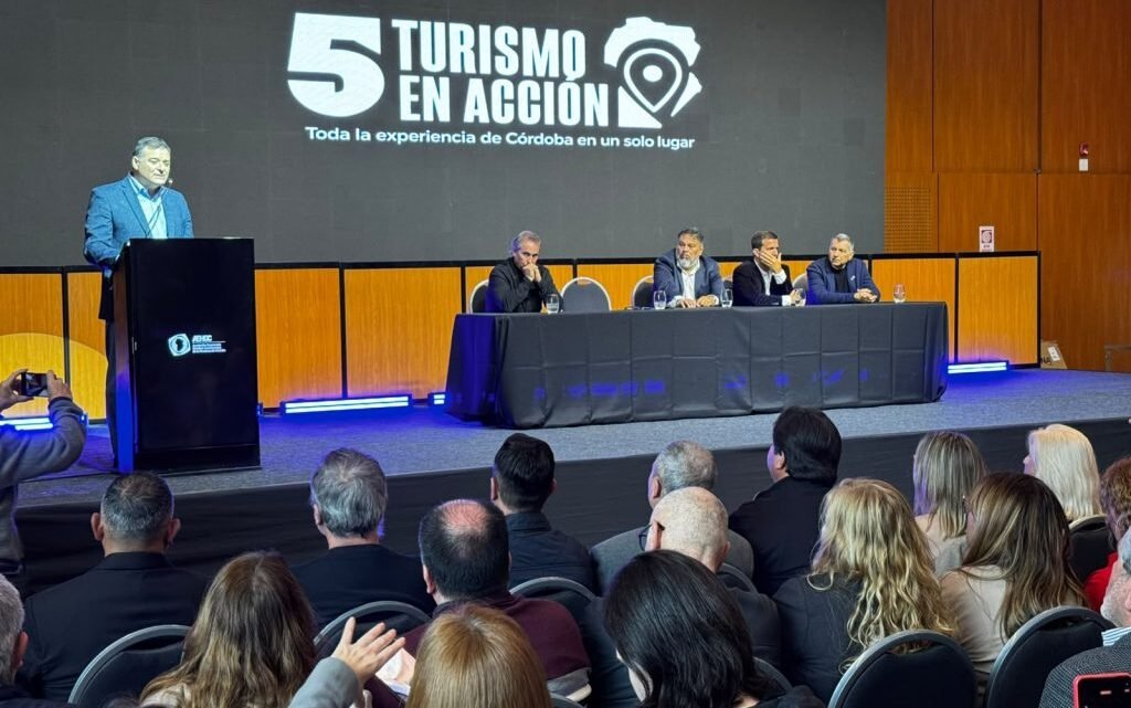 Ansenuza mostró su potencial turístico en el principal encuentro del sector en Córdoba