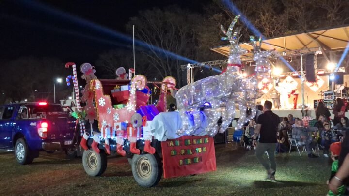 Balnearia floreció con creatividad y espíritu navideño