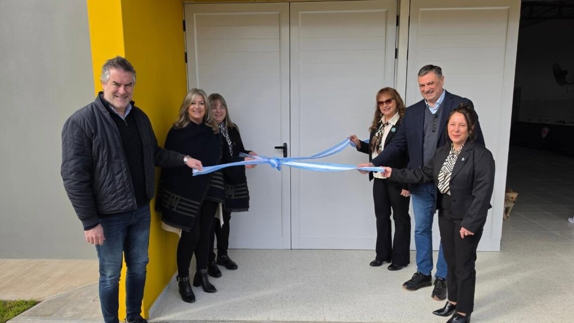 El Tío inauguró el nuevo SUM y depósito del IPEM N.º 166