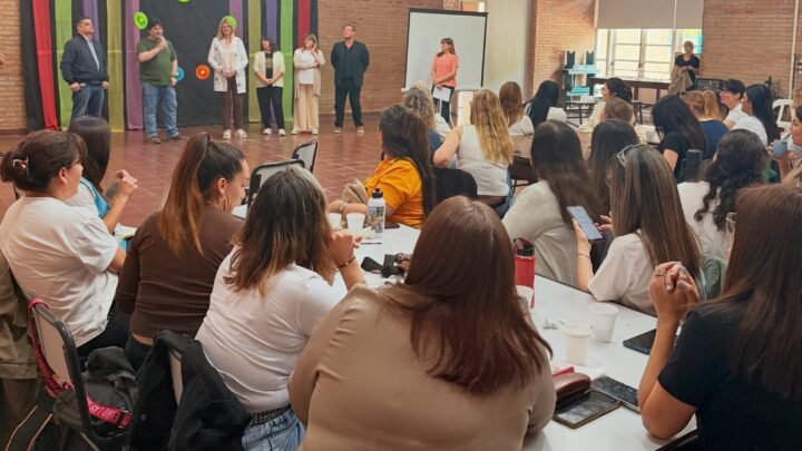 Miramar fue sede de un encuentro de formación que reunió a más de 100 docentes de Nivel Inicial
