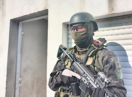 La FPA desarticuló un punto de venta y delivery de drogas en Arroyito: hay dos detenidos