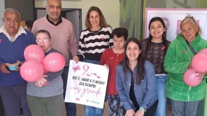 Octubre Rosa en La Puerta: una emotiva caminata comunitaria promovió la concientización sobre el cáncer de mama