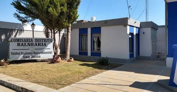 Operativo en Balnearia: la policía secuestró un perro Dogo Argentino tras una denuncia por ataque a otro animal