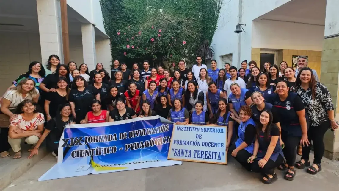 Balnearia:  El Nivel Superior del Instituto Santa Teresita celebra sus 50 años